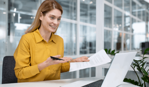 Customer using certified translation excellence in New York, meeting high legal standards for court & government submissions.