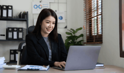 Professional translator ensuring accurate translations with a second linguist review for quality assurance in New York City.