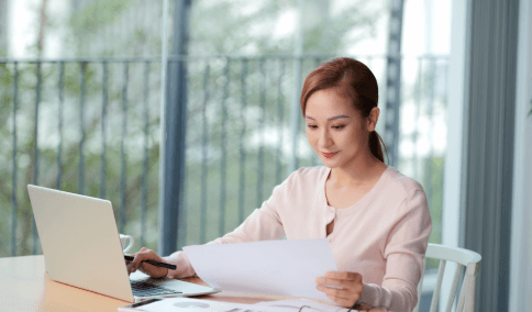 A client requests a free quote for Translation Services in Washington Heights using an online form and sample files.